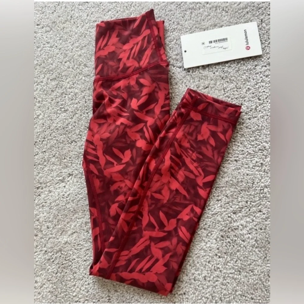 Lululemon Wunder Under High Rise 25” LuxTreme Leggings Red Spray Leaf Size 2 NWT - Picture 4 of 4